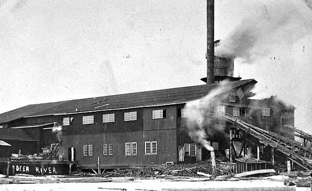 Deer River saw mill. 1910 Collections Online Minnesota Historical Society
